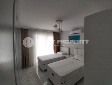 Просторная двухуровневая квартира с четырьмя спальными комнатами в 250 метрах от моря-id-7876-фото-5