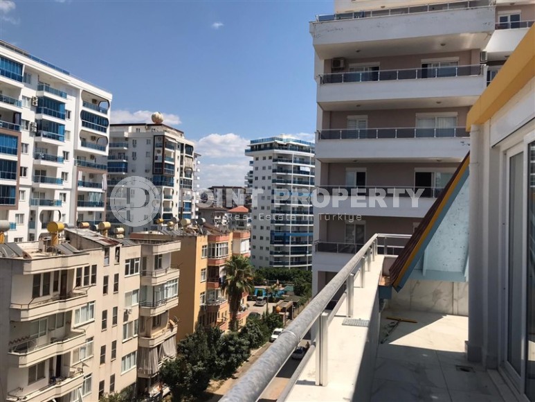 Просторная двухуровневая квартира с четырьмя спальными комнатами в 250 метрах от моря-id-7876-фото-14