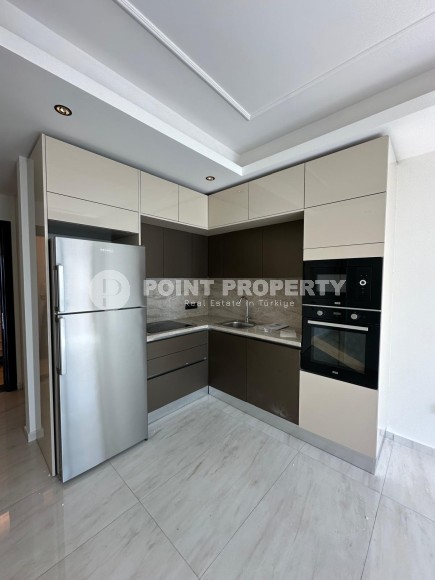 Apartment with high-quality finishing and the latest appliances on the first line from the sea-id-7877-photo-4