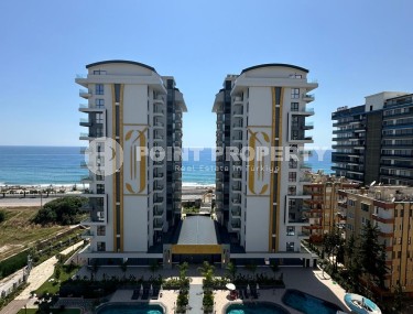 Apartment with high-quality finishing and the latest appliances on the first line from the sea-id-7877-photo-1