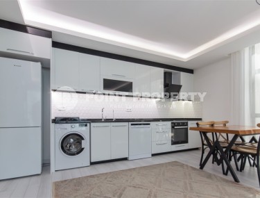 Comfortable 2+1 apartment with spacious glazed balconies in the center of Mahmutlar-id-7882-photo-3