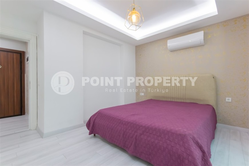 Comfortable 2+1 apartment with spacious glazed balconies in the center of Mahmutlar-id-7882-photo-4