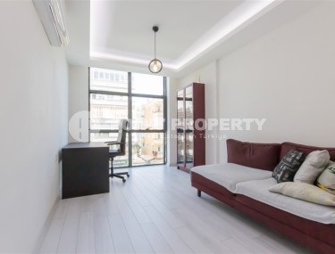 Comfortable 2+1 apartment with spacious glazed balconies in the center of Mahmutlar-id-7882-photo-5