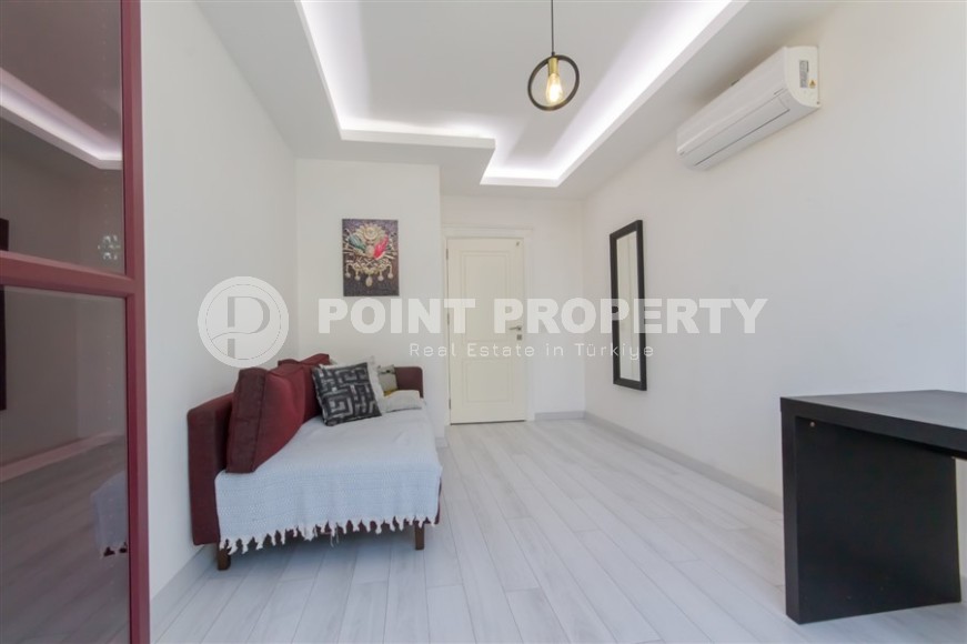 Comfortable 2+1 apartment with spacious glazed balconies in the center of Mahmutlar-id-7882-photo-6