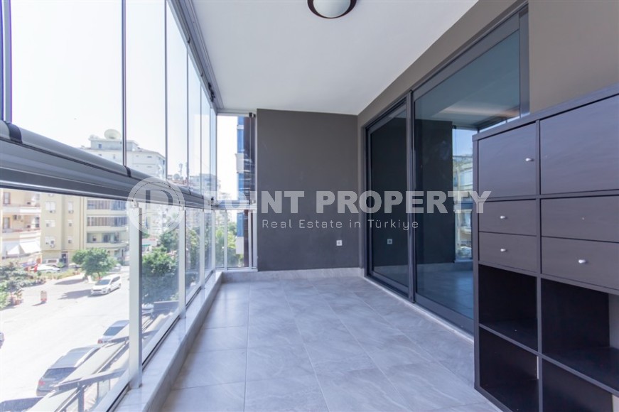 Comfortable 2+1 apartment with spacious glazed balconies in the center of Mahmutlar-id-7882-photo-12