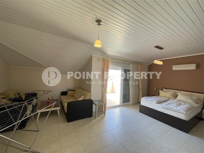 Просторная двухуровневая квартира на 4-м этаже с мансардой, в 1200 метрах от пляжа и набережной-id-7883-фото-7