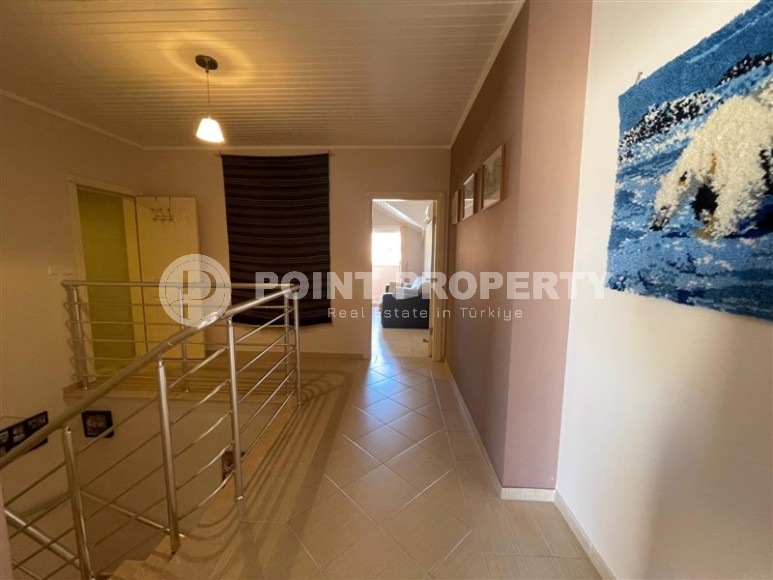 Просторная двухуровневая квартира на 4-м этаже с мансардой, в 1200 метрах от пляжа и набережной-id-7883-фото-13