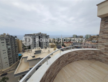 Spacious five-room penthouse with sea and mountain views, area 220 m2, Mahmutlar area. 250 meters to the beach-id-1614-photo-1