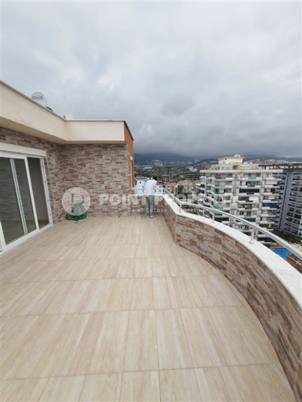 Просторный пятикомнатный пентхаус с видом на море и горы, площадь 220 м2, районе Махмутлар. До пляжа 250 метров-id-1614-фото-2