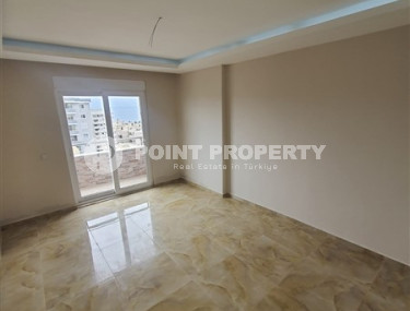 Spacious five-room penthouse with sea and mountain views, area 220 m2, Mahmutlar area. 250 meters to the beach-id-1614-photo-4