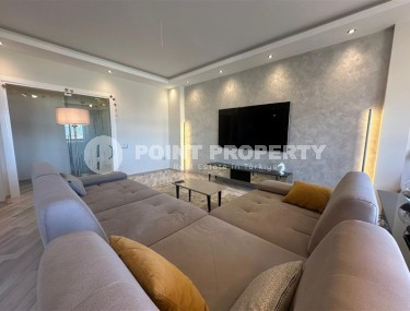 Panoramic two-level apartment on the 4th floor with an attic in the center of Oba district-id-7889-photo-4