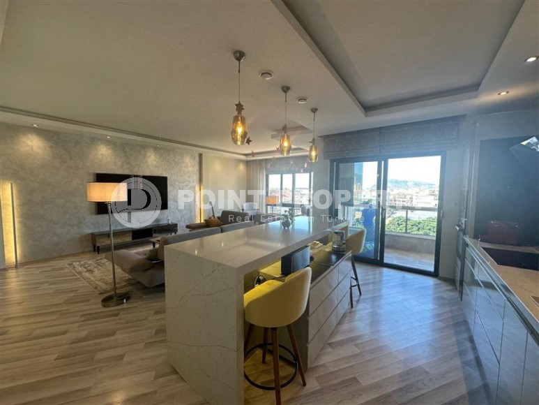 Panoramic two-level apartment on the 4th floor with an attic in the center of Oba district-id-7889-photo-5