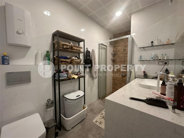 Panoramic two-level apartment on the 4th floor with an attic in the center of Oba district-id-7889-photo-15