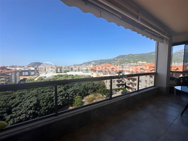 Panoramic two-level apartment on the 4th floor with an attic in the center of Oba district-id-7889-photo-17