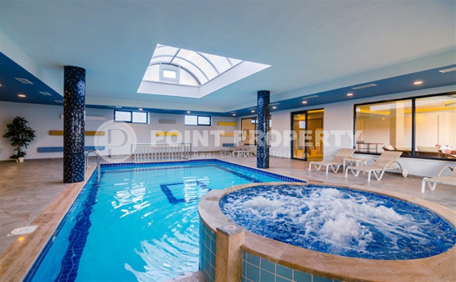 Panoramic two-level apartment on the 4th floor with an attic in the center of Oba district-id-7889-photo-21