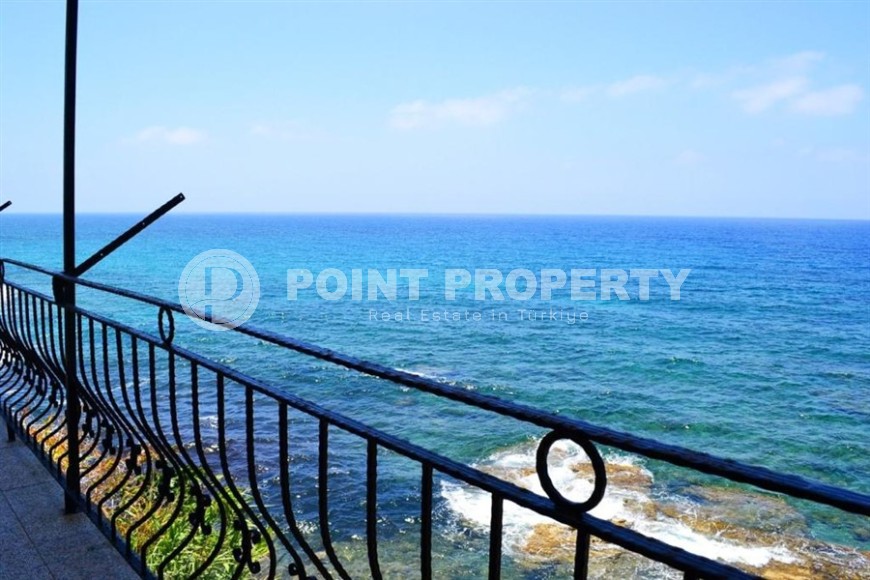 Двухэтажная вилла на самом берегу моря в живописном районе Аланьи - Демирташ-id-7891-фото-15