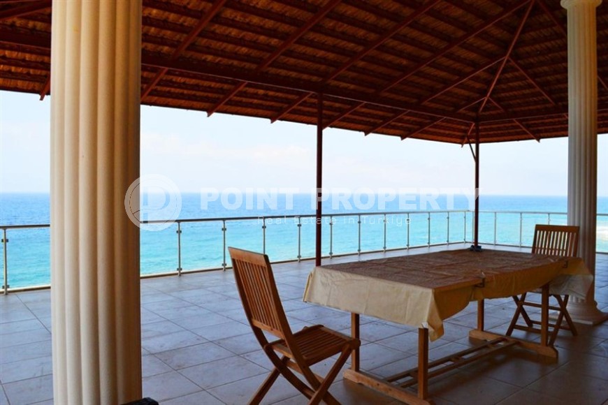 Двухэтажная вилла на самом берегу моря в живописном районе Аланьи - Демирташ-id-7891-фото-16