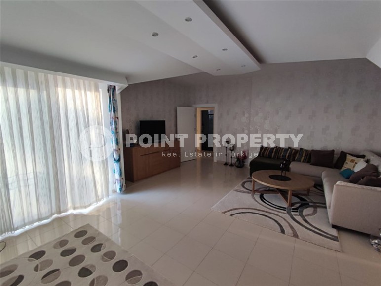 Большая двухуровневая квартира 5+1 на 4-м этаже с мансардой в 600 метрах от моря-id-7895-фото-15