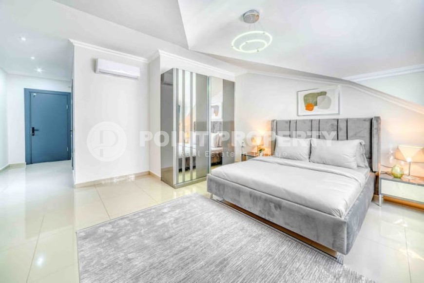 Atmospheric two-level apartment on the first line from the sea, near the famous Cleopatra Beach-id-7896-photo-5