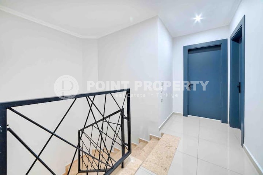 Atmospheric two-level apartment on the first line from the sea, near the famous Cleopatra Beach-id-7896-photo-12