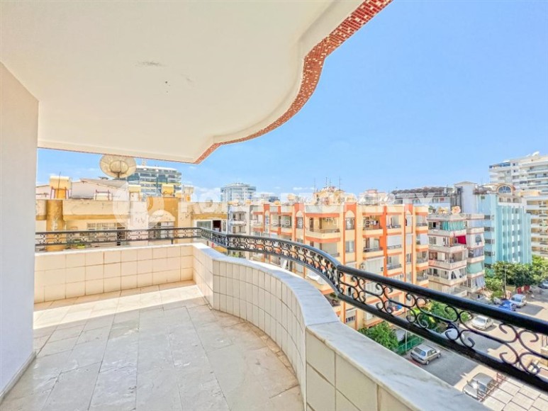 A ready-to-move-in apartment with furniture and household appliances in a comfortable residential complex with hotel infrastructure.-id-7898-photo-14