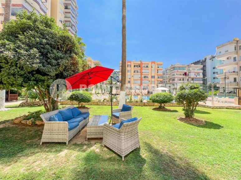 A ready-to-move-in apartment with furniture and household appliances in a comfortable residential complex with hotel infrastructure.-id-7898-photo-21