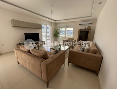 Modern two-level apartment with a large outdoor terrace in a picturesque area of Alanya - Kestel-id-7899-photo-1