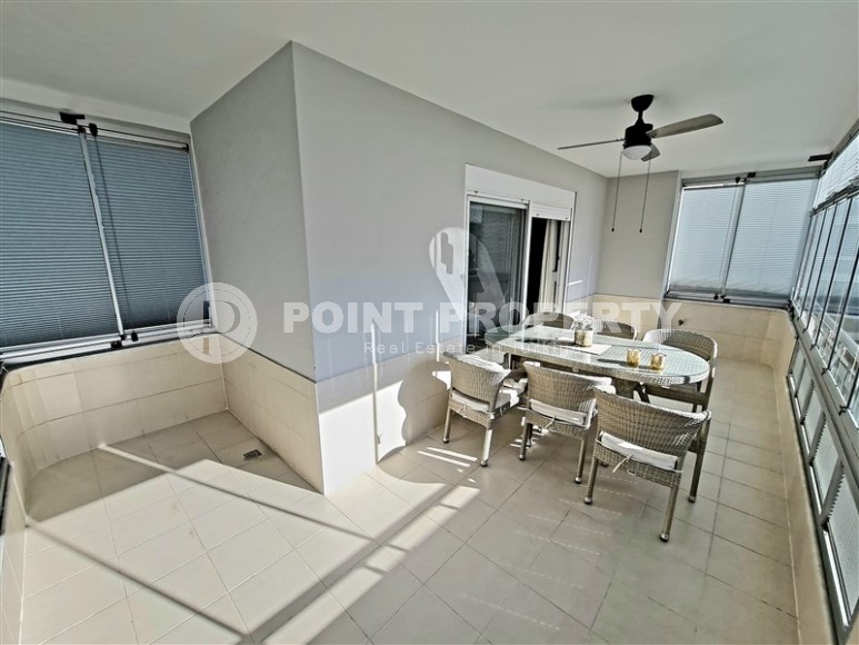 Просторная линейная квартира 3+1, общей площадью 168 м2, в нескольких минутах ходьбы от центра европейского района Аланьи - Оба-id-7905-фото-13