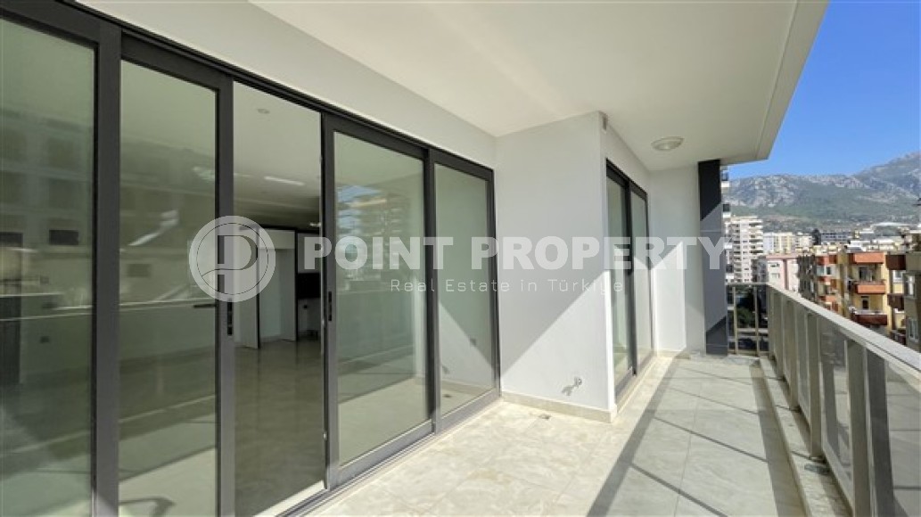 Панорамная квартира с видом на море и горы, на 5-м этаже в современном жилом комплексе с отельной инфраструктурой-id-7907-фото-9