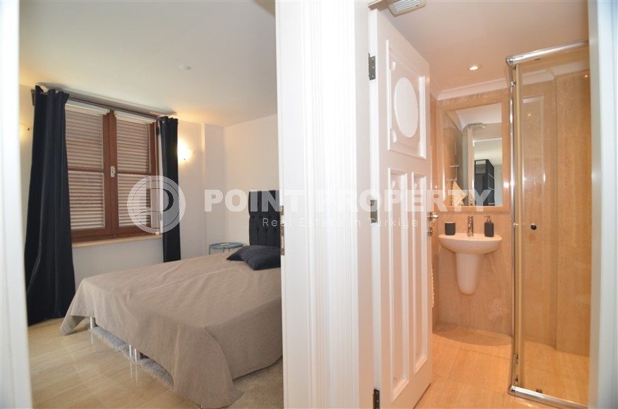 Atmospheric three-storey villa three and a half kilometers from the sea in the prestigious area of Alanya - Bektash-id-7916-photo-17