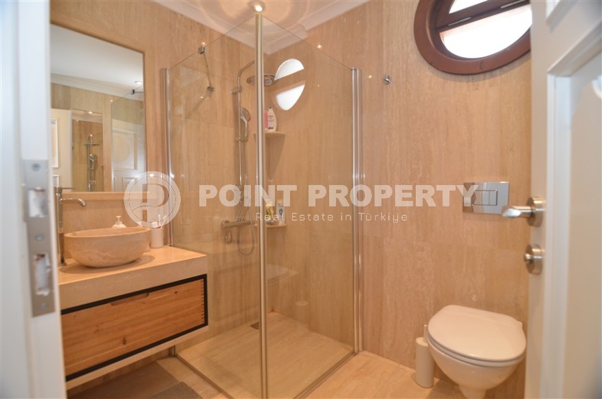 Atmospheric three-storey villa three and a half kilometers from the sea in the prestigious area of Alanya - Bektash-id-7916-photo-22