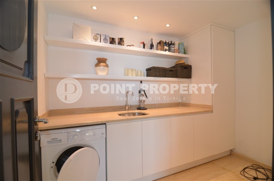 Atmospheric three-storey villa three and a half kilometers from the sea in the prestigious area of Alanya - Bektash-id-7916-photo-23