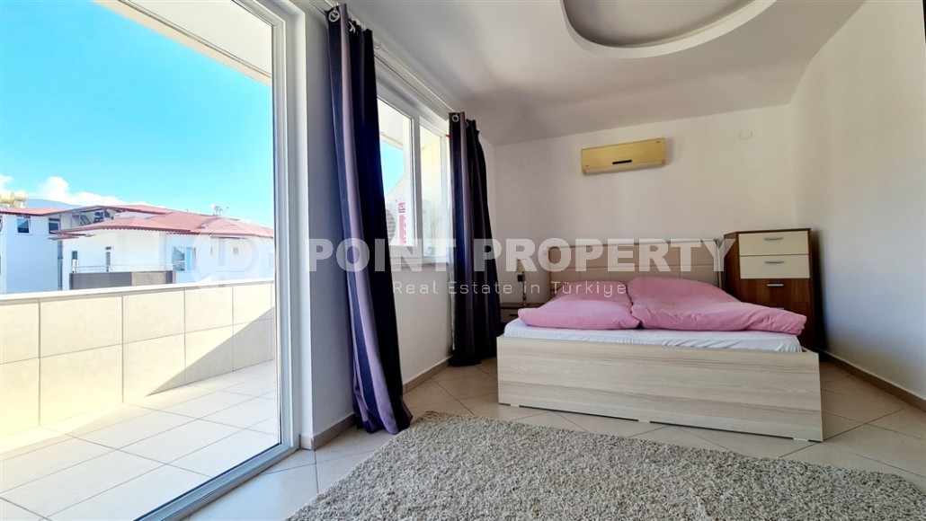 Большая двухуровневая квартира на 4-м этаже с мансардой в резиденции 2008 года постройки-id-7917-фото-12