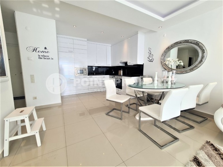 Атмосферная квартира 2+1 с современным дизайном, стильной мебелью и бытовой техникой в спокойном районе Аланьи - Тосмур-id-7921-фото-3