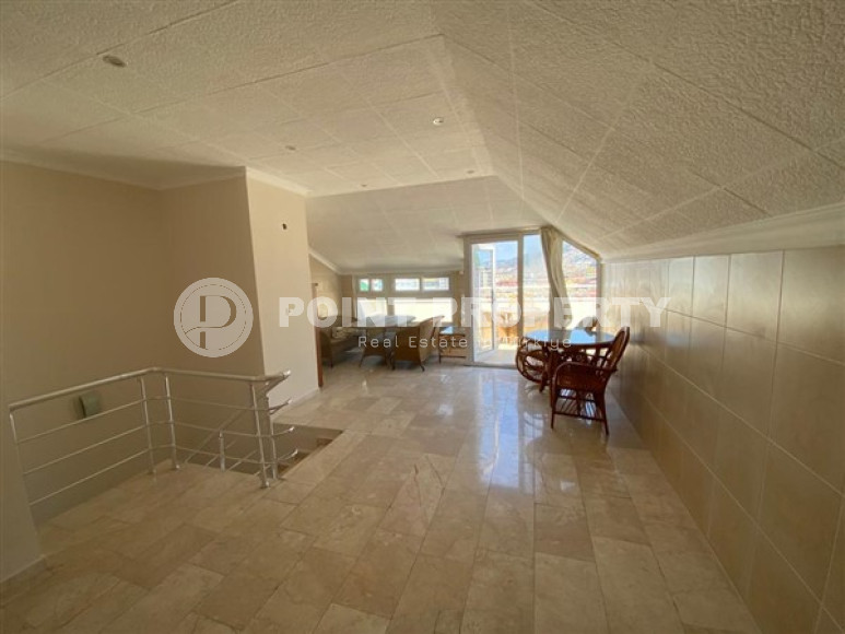 View four-room penthouse, 177m² in the heart of Alanya in a cozy residence with infrastructure-id-1617-photo-14