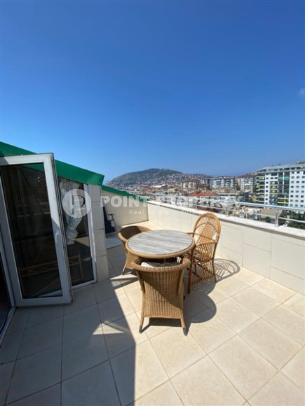 View four-room penthouse, 177m² in the heart of Alanya in a cozy residence with infrastructure-id-1617-photo-15
