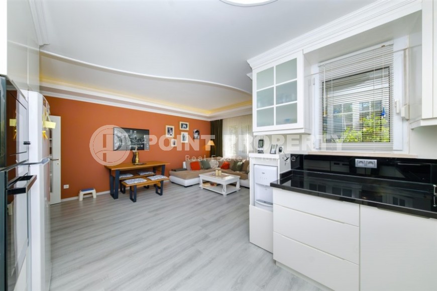 Комфортабельная квартира с новым ремонтом и современным дизайном на 1-м этаже в резиденции 2009 года постройки-id-7925-фото-2