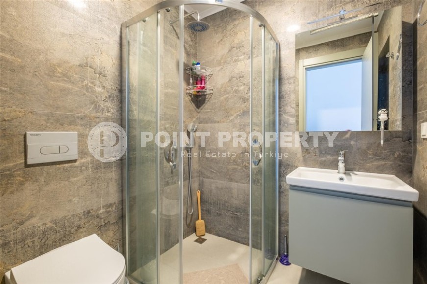 Благоустроенная квартира 2+1 на первой линии от моря, в центре престижного района Аланьи - Кестель-id-7927-фото-11