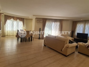 Panoramic apartment with city and sea views on the 9th floor in a residence built in 2009-id-7928-photo-1