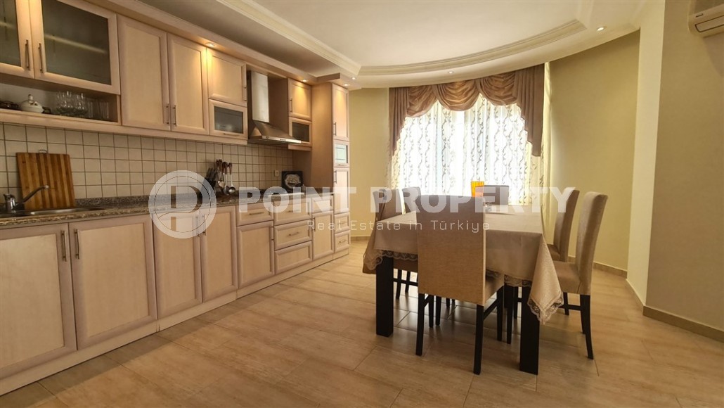 Панорамная квартира с видом на город и море на 9-м этаже в резиденции 2009 года постройки-id-7928-фото-3