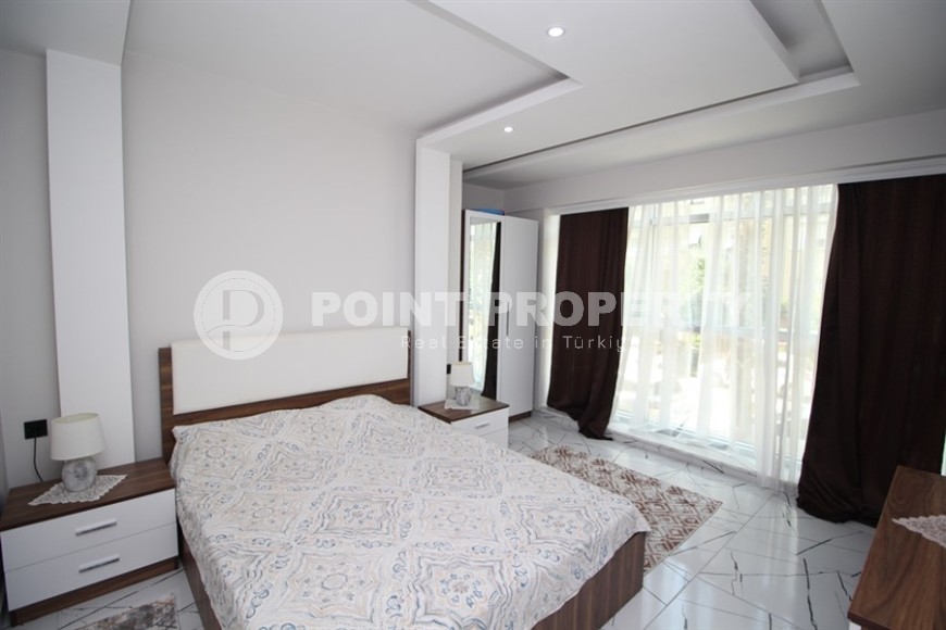 Светлая, уютная квартира с мебелью и бытовой техникой на 1-м этаже в жилом комплексе 2020 года постройки-id-7942-фото-6