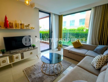 Atmospheric apartment with a private garden on the first line from the sea, in the center of the prestigious area of Alanya - Kestel-id-7944-photo-1