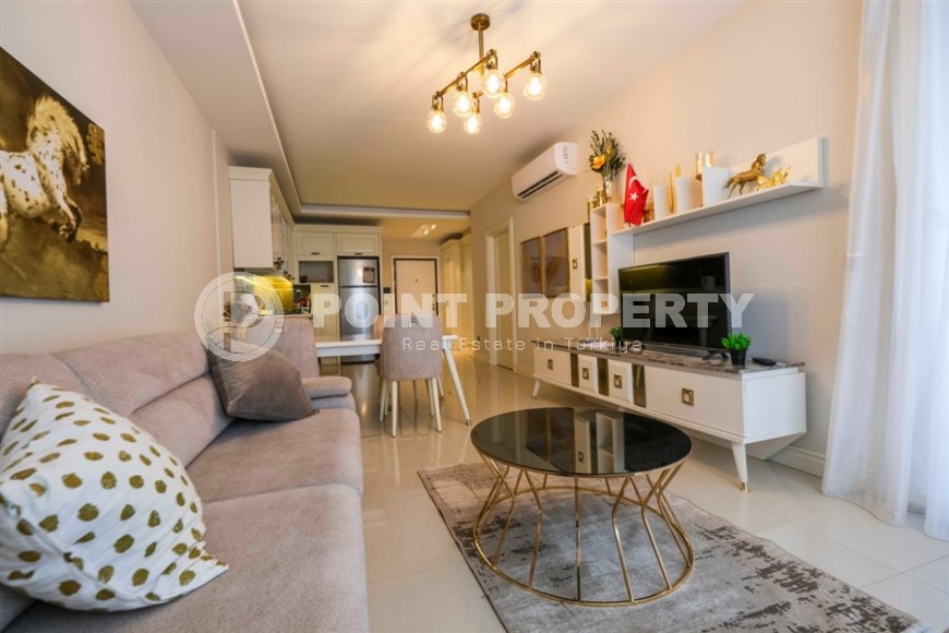 Атмосферная квартира с собственным садом на первой линии от моря, в центре престижного района Аланьи - Кестель-id-7944-фото-3