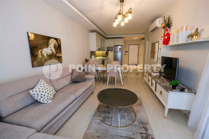 Атмосферная квартира с собственным садом на первой линии от моря, в центре престижного района Аланьи - Кестель-id-7944-фото-4