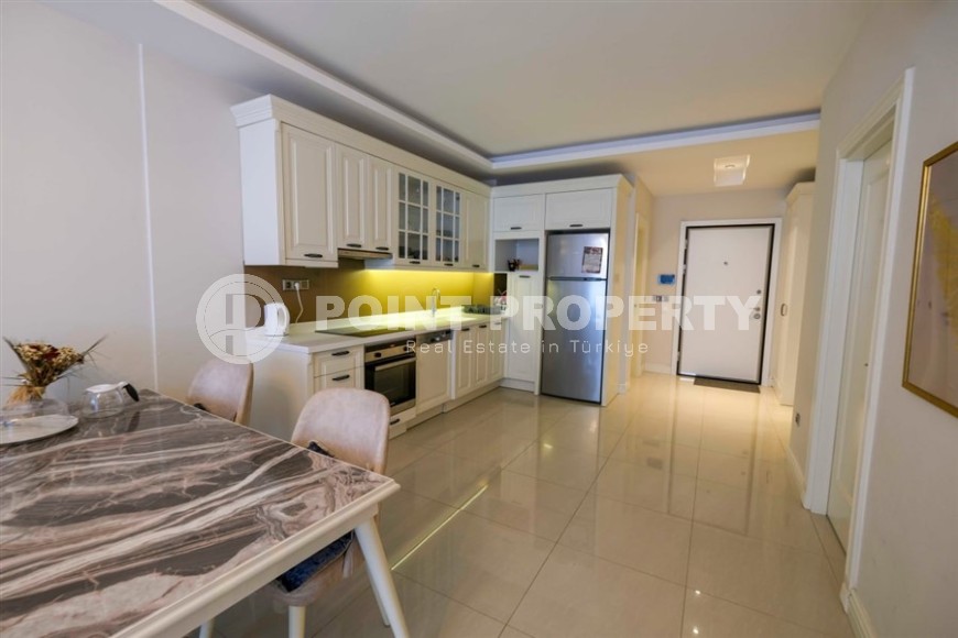 Атмосферная квартира с собственным садом на первой линии от моря, в центре престижного района Аланьи - Кестель-id-7944-фото-5