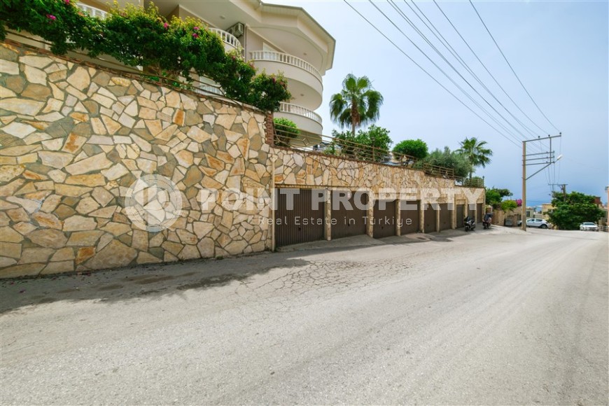 Атмосферная квартира с собственным ухоженным двориком, в двух с половиной километрах от моря-id-7953-фото-24