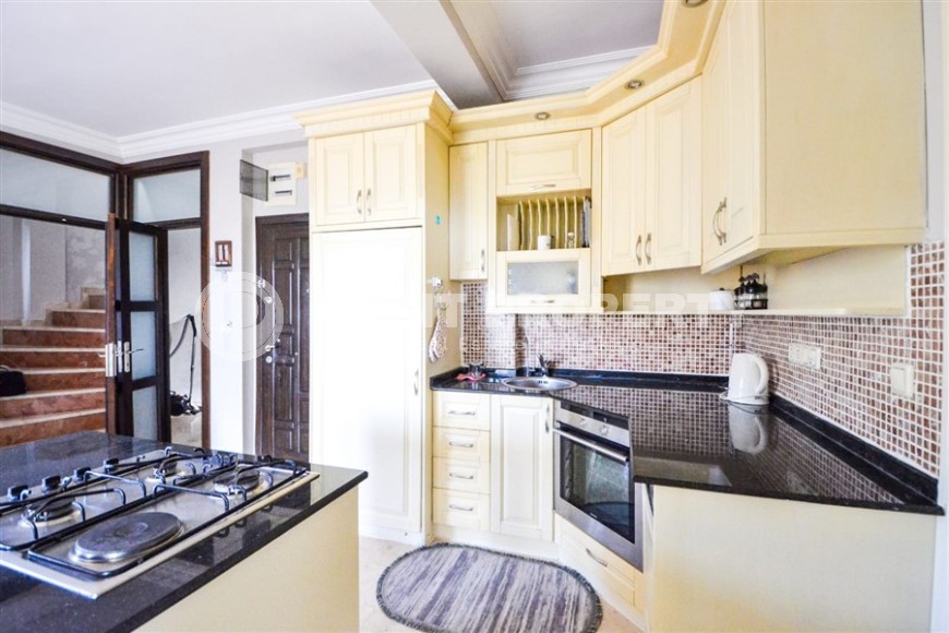 Two-storey villa built in 2008 in a comfortable residential complex with a “city within a city” infrastructure-id-7954-photo-8