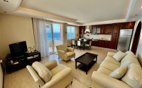 Large view apartment with two bedrooms, 120m², on the first line in Mahmutlar, Alanya-id-1621-photo-3