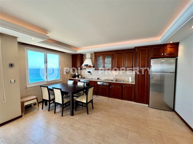 Large view apartment with two bedrooms, 120m², on the first line in Mahmutlar, Alanya-id-1621-photo-6
