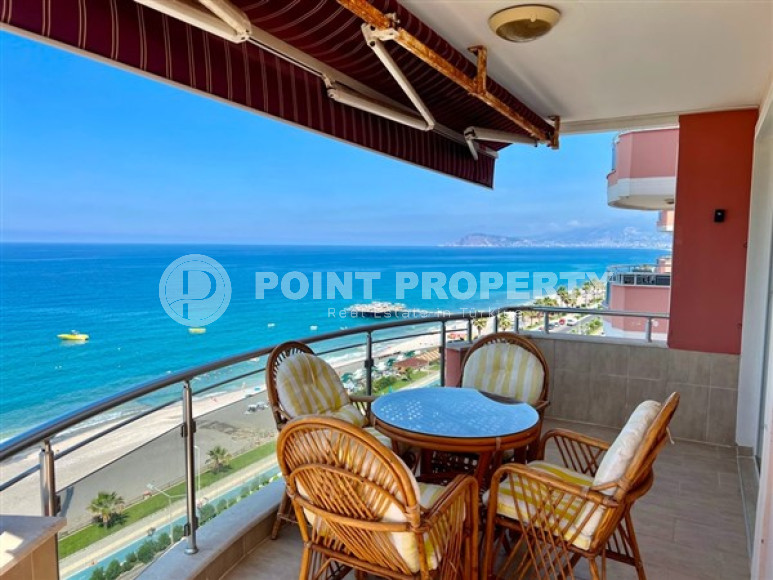 Large view apartment with two bedrooms, 120m², on the first line in Mahmutlar, Alanya-id-1621-photo-7